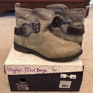 Tan booties like new in box size 37